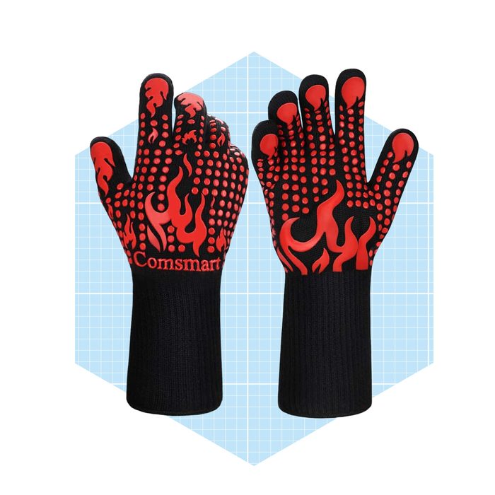 Black gloves with red flame patterns are displayed, showcasing their protective design. They are set against a light blue geometric background.